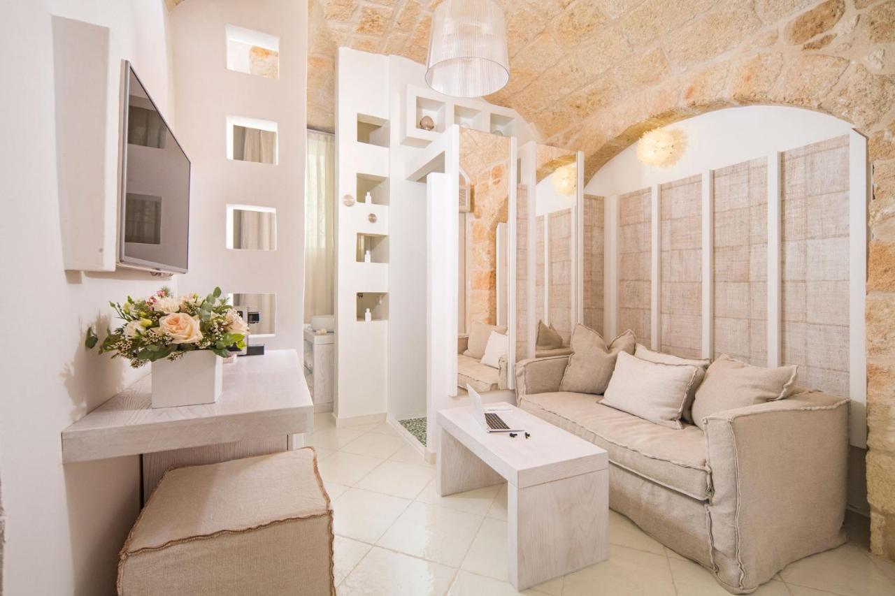 San Michele Suite Поліньяно-а-Маре Екстер'єр фото